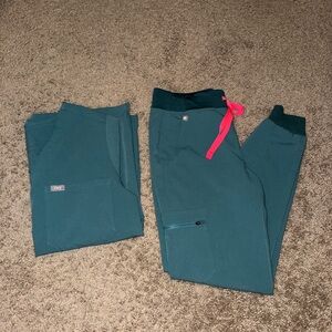 FIGS set sea green with pink ties